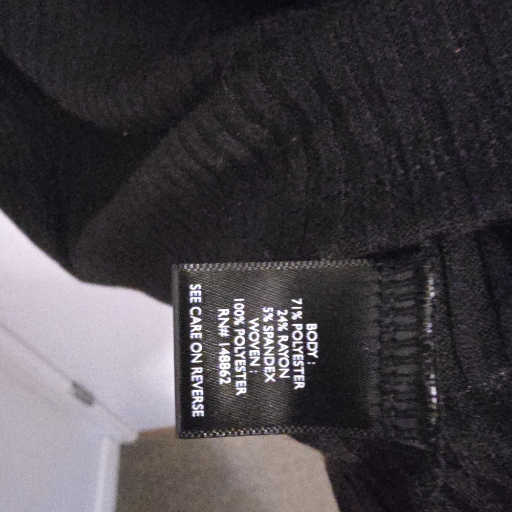 Torrid Black Ruffle Sleeve Top 4x - Picture 5 of 6
